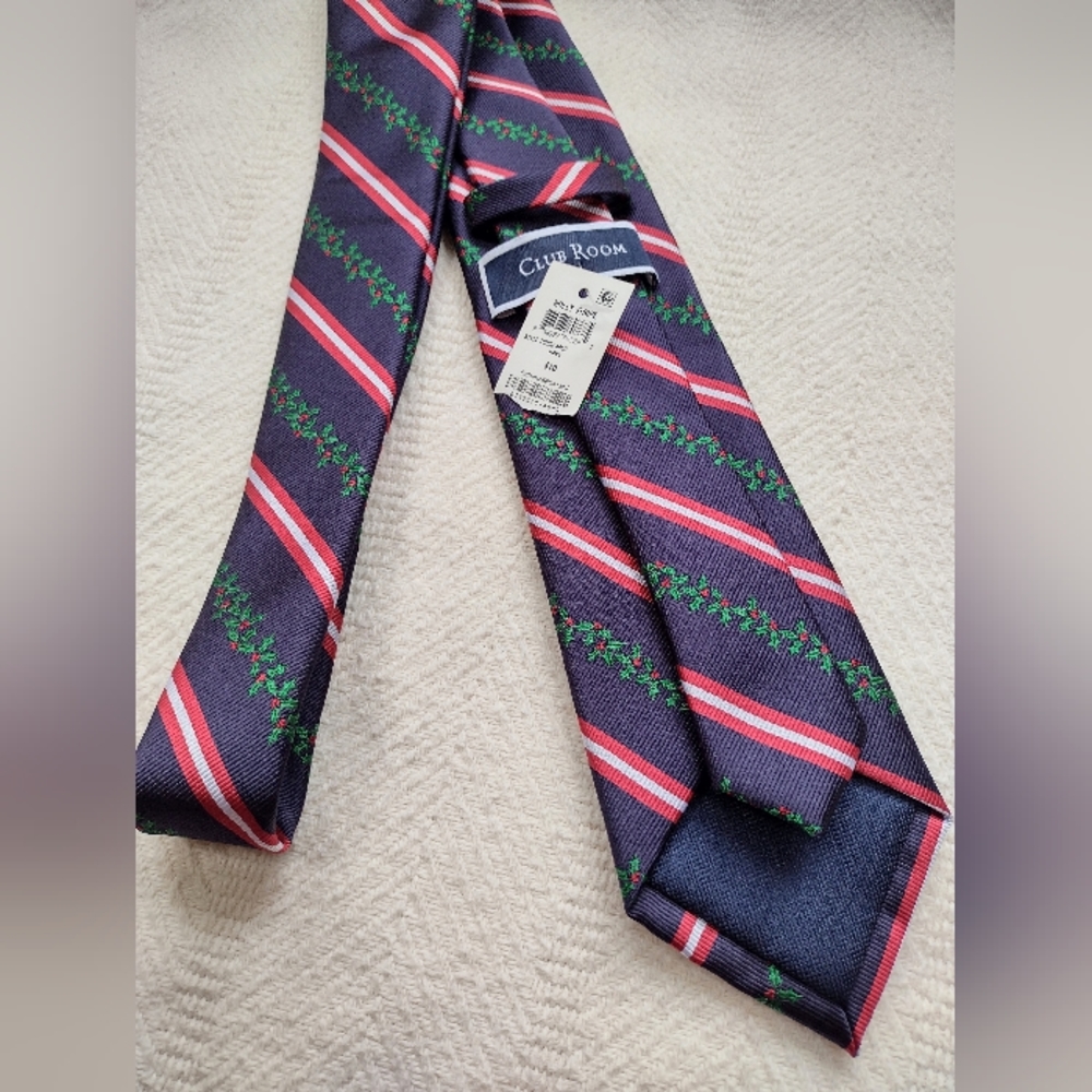 NWT Holiday Tie 'Holly Stripe' Navy 410, Brand New Club Room, Great Gift! - Picture 3 of 7